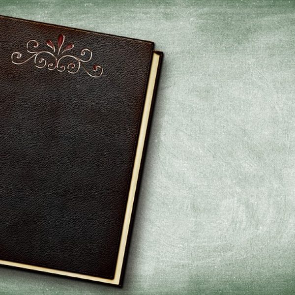 book-3088775_640